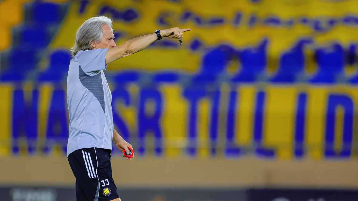 متعب الهزاع يحسم الجدل حول رحيل جيسوس عن النصر السعودي 
