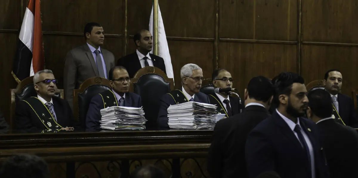 "جنايات القاهرة" تدرج  20 متهمًا من الإخوان المسلمين على قائمة "الإرهاب"