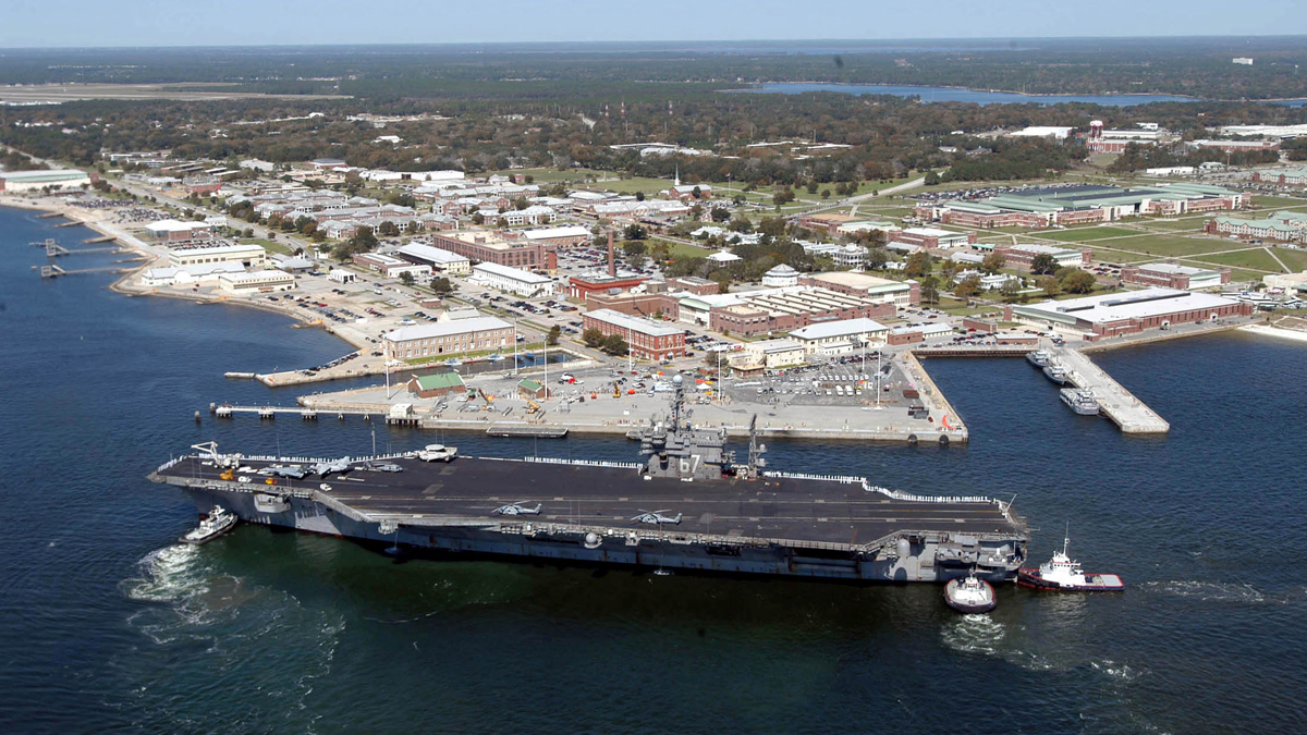 كيف ينظر السعوديون لهجوم فلوريدا الدامي؟