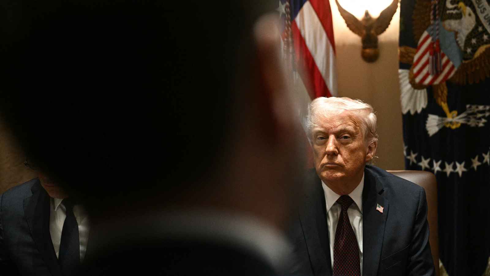 لديه "ملء الثقة".. البيت الأبيض يوضح موقف ترامب بعد قضية التسريب