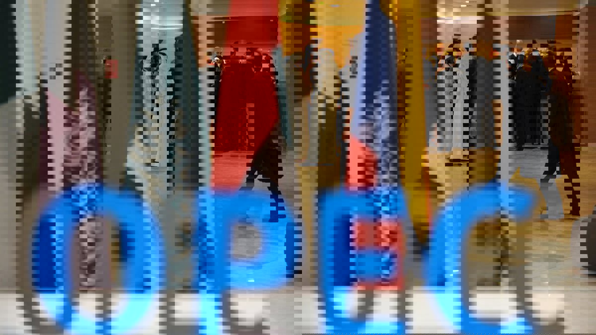 بلومبيرغ: "أوبك" قد تضطر لخفض الإنتاج مجددًا في  2019