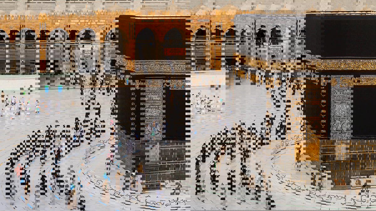 السعودية: اقتصار تصاريح العمرة والصلاة في الحرمين على متلقي جرعتي لقاح "كورونا"