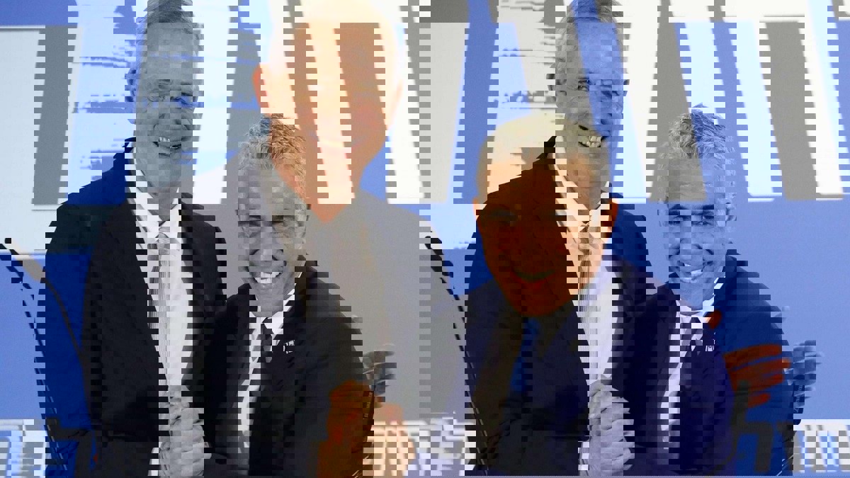 احتمال عودة التحالف بين غانتس ولابيد يعيد الحياة لـ "أزرق أبيض"