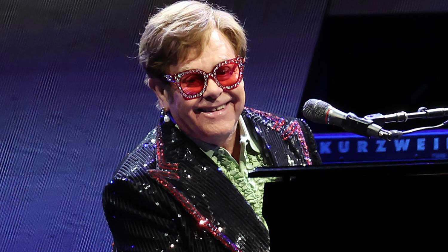 بعيد ميلاده الـ78.. إلتون جون يكشف عن تدهور حالته الصحية