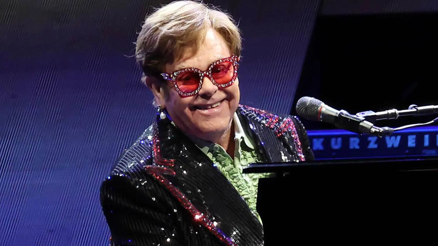 بعيد ميلاده الـ78.. إلتون جون يكشف عن تدهور حالته الصحية