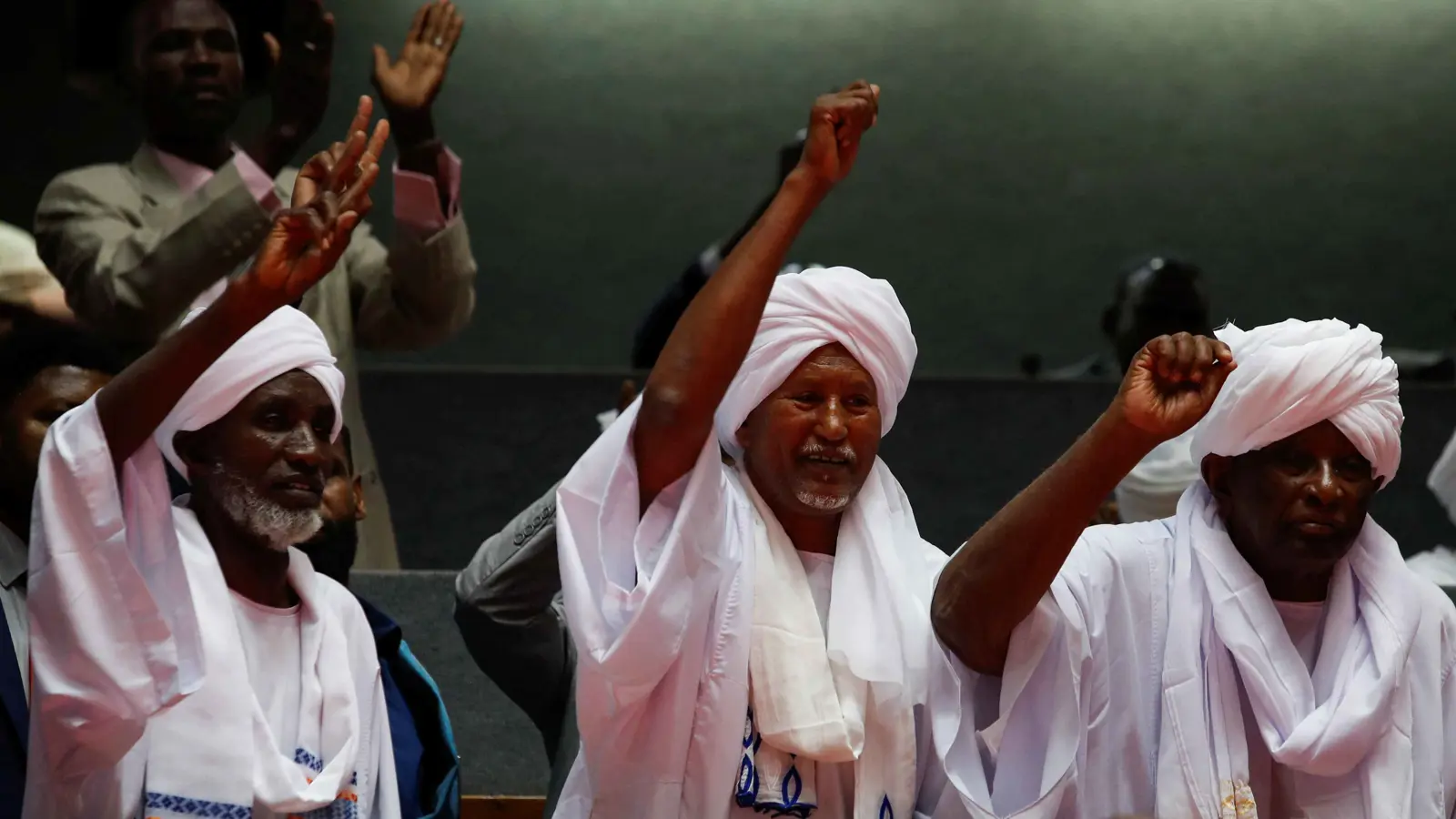 قيادي سوداني لـ"إرم نيوز": حماية المدنيين من أولويات حكومة السلام الجديدة