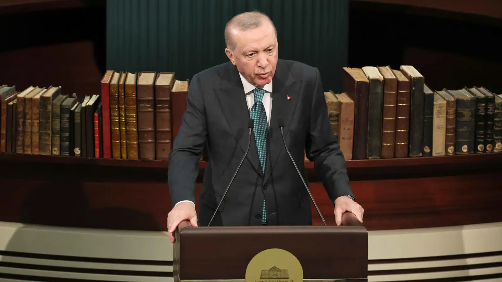 "نقف ضد الفوضى".. أردوغان يعلق على الاحتجاجات في إيران