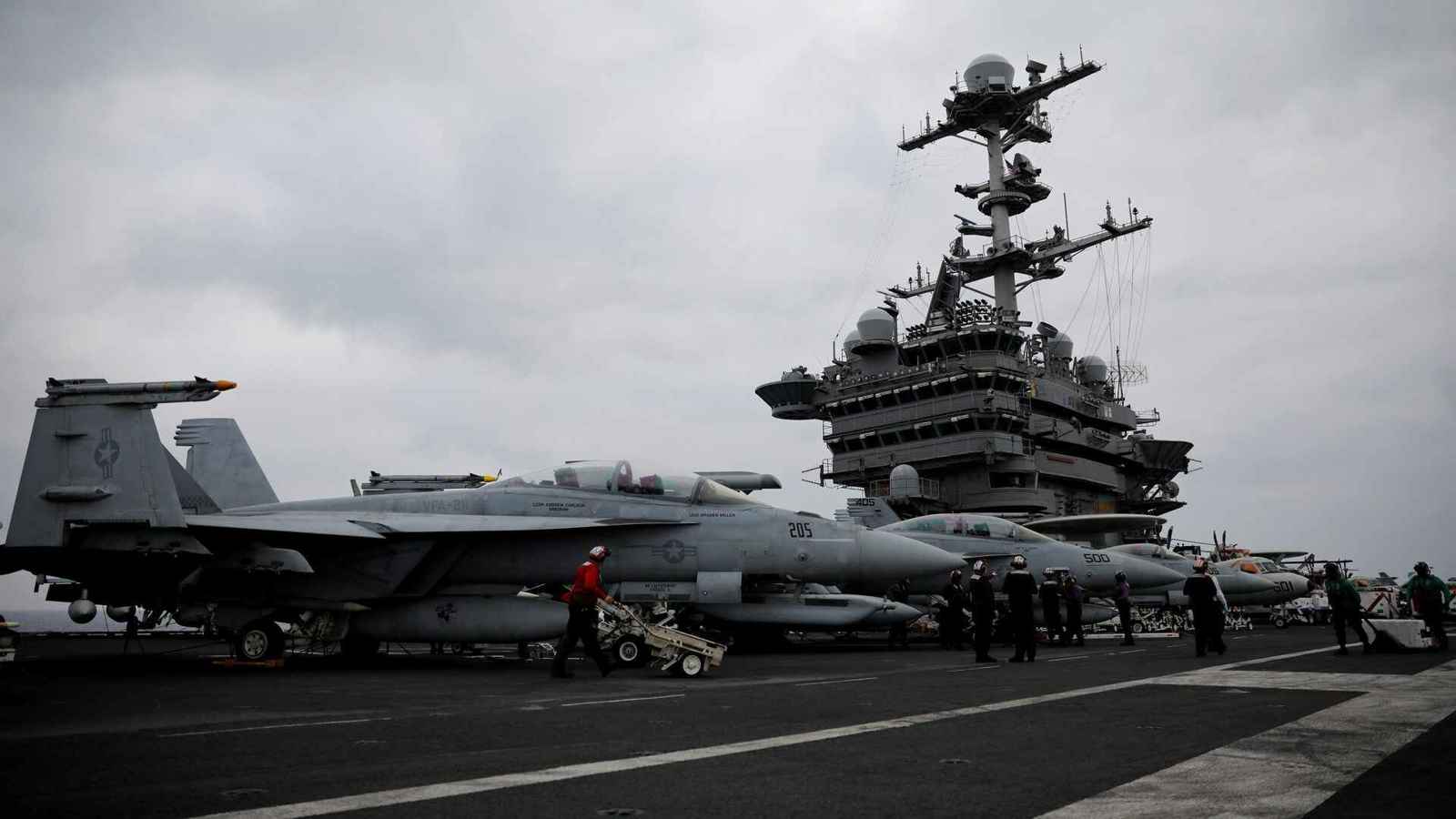 الحوثيون يعلنون استهداف "ترومان" مجددا