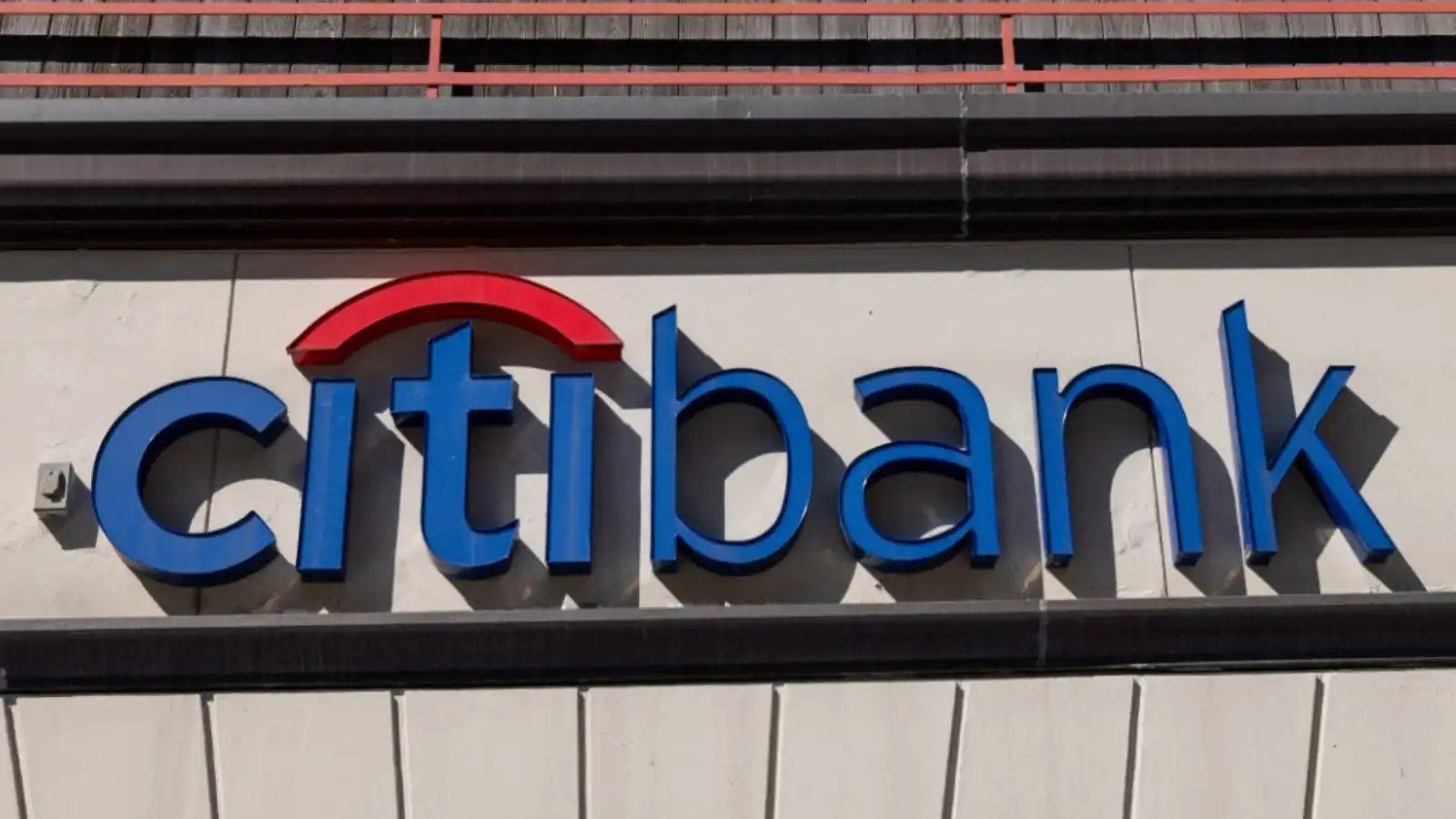 توقعات باتخاذ واشنطن وإسرائيل "إجراءات محدودة" ضد إيران