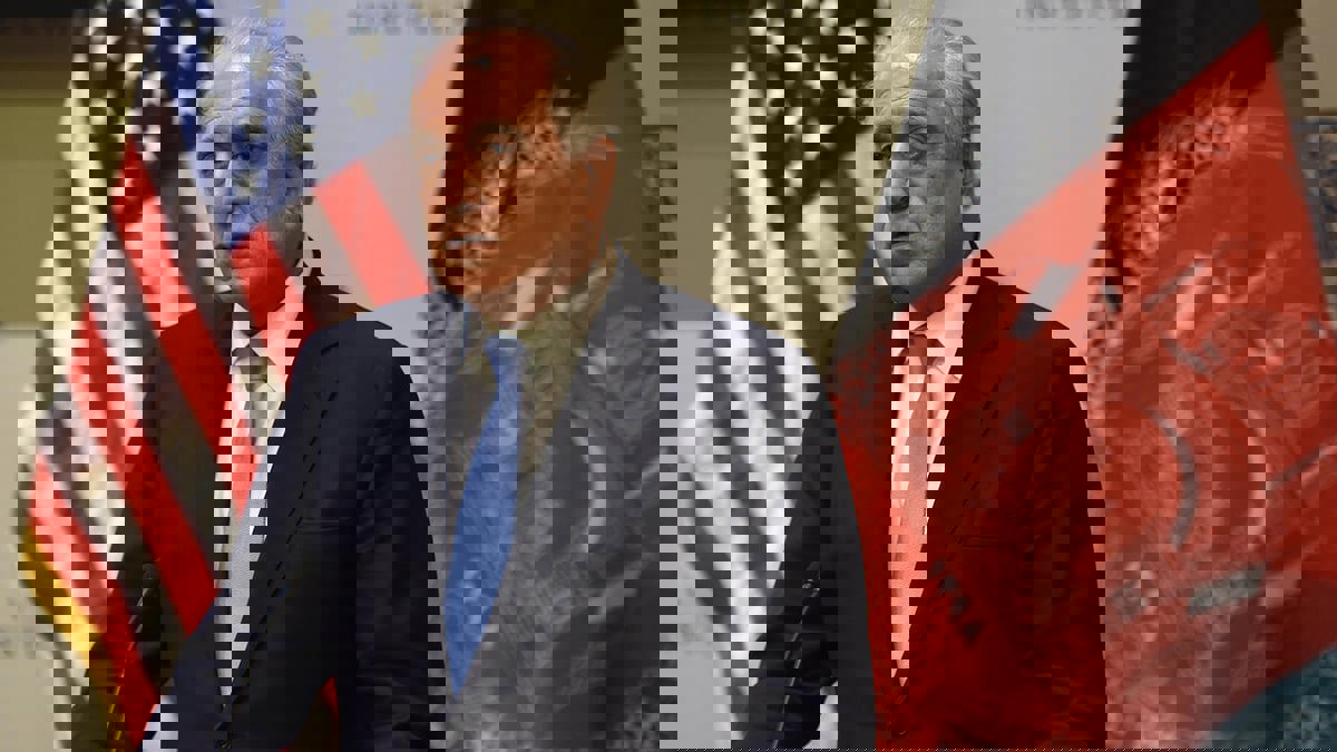 المبعوث الأمريكي لأفغانستان يتنحى عن منصبه