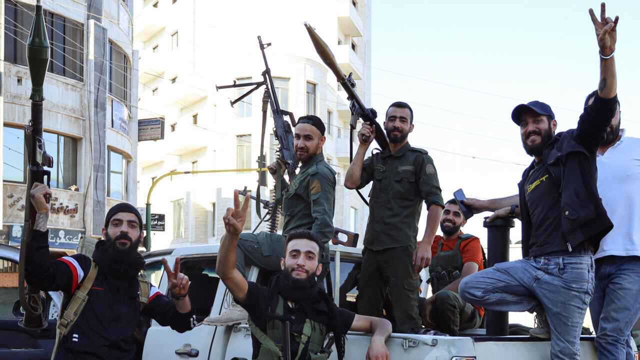 قناصات و"كورنيت".. روسيا تزود دروز السويداء بشحنتي أسلحة‎