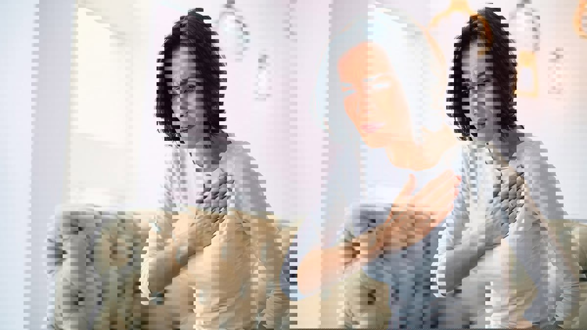 "انقطاع الطمث" يزيد من خطر إصابة النساء بأمراض القلب