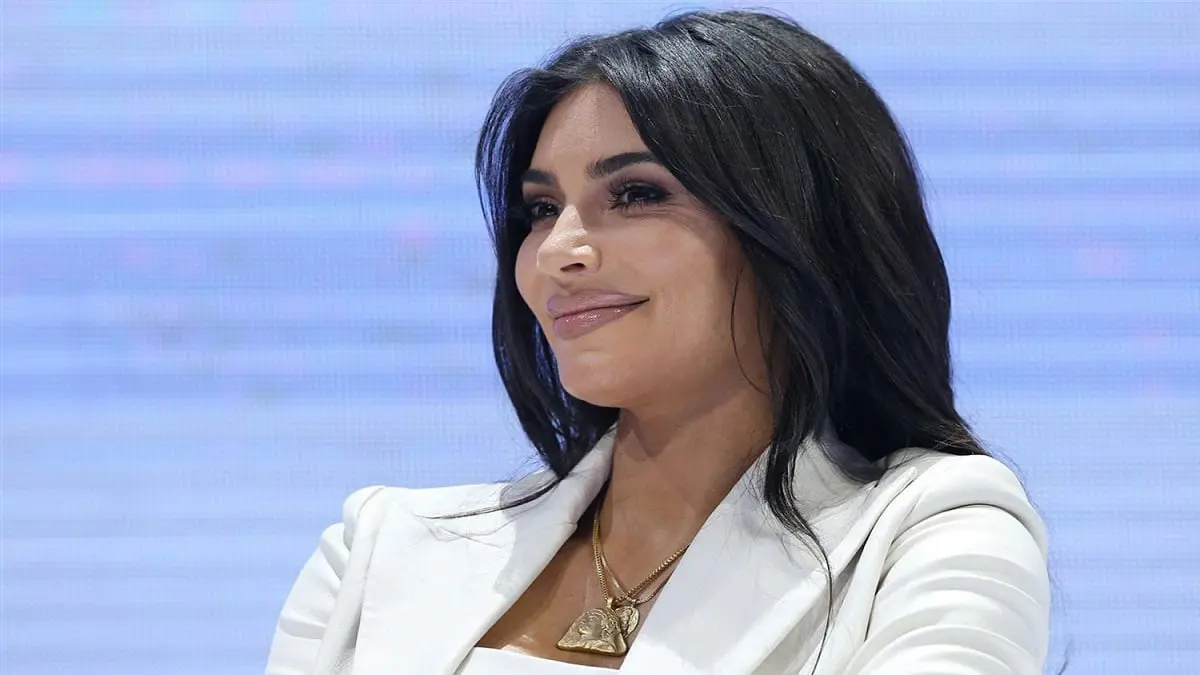 كيم كارداشيان بعد رسوبها في اختبار كلية الحقوق: أنا فاشلة (فيديو)