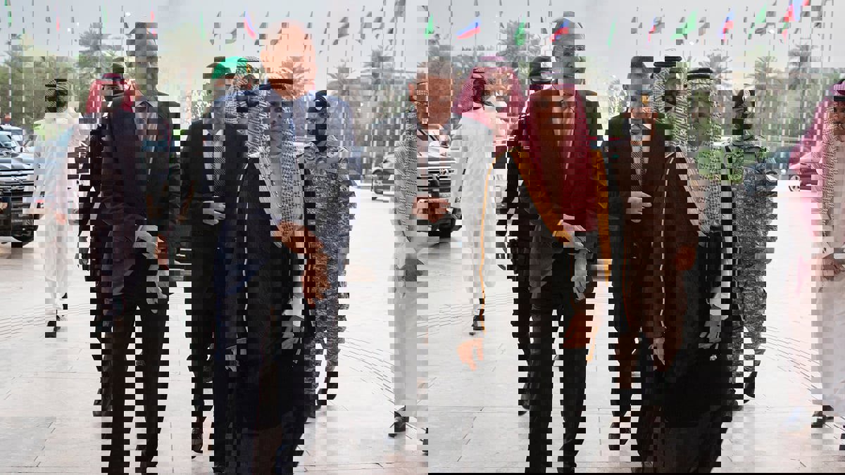 موسكو: وزيرا خارجية السعودية وروسيا يشيدان بمستوى التعاون في أوبك+