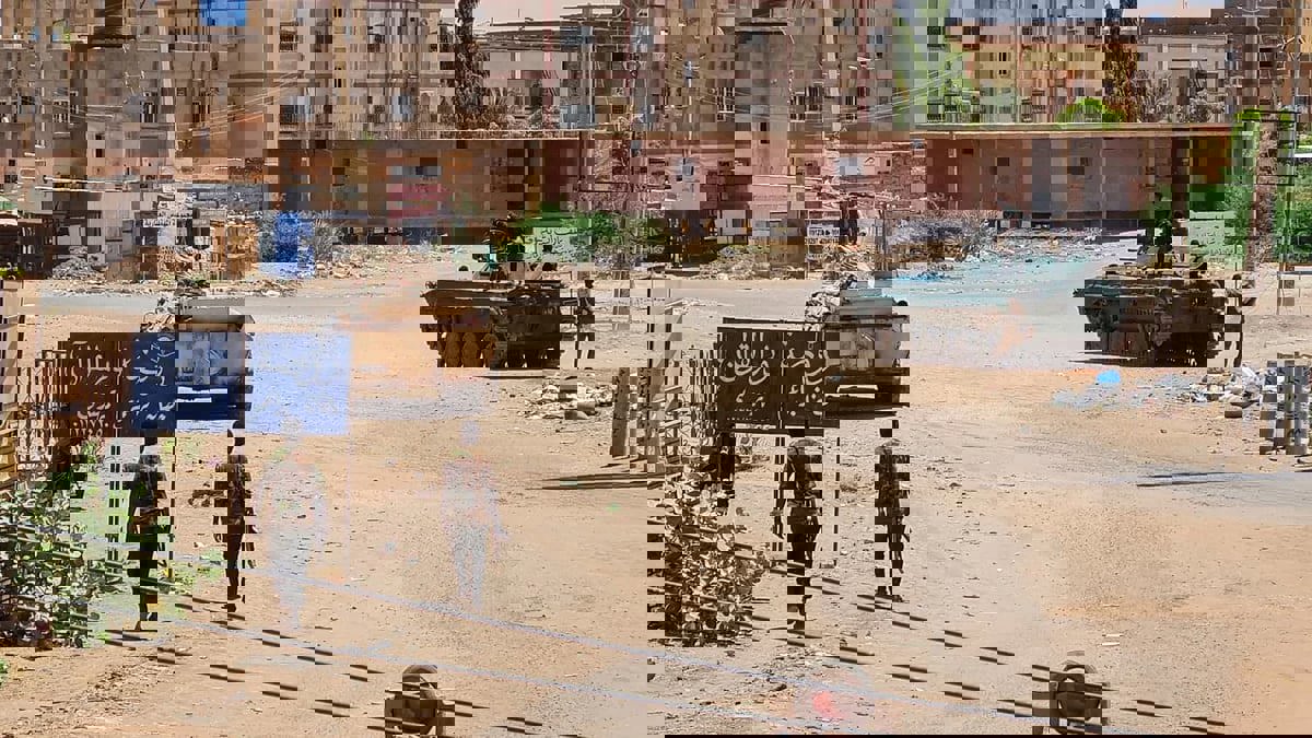 السودان.. مقتل 12 مدنياً في غارة جوية للجيش على أم درمان 