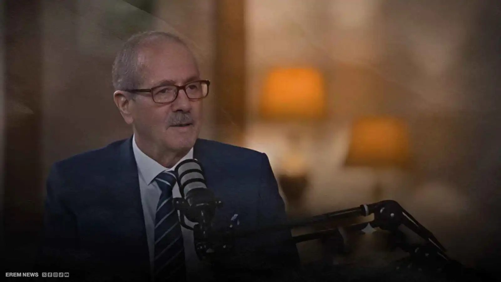  "من عائلة النبوة" و"أقوى من حماس" ..تصريحات نارية لوالد الشرع