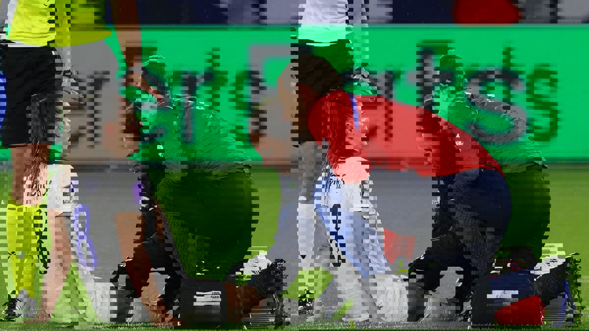 يويفا يشكل لجنة خبراء لدراسة إصابات لاعبات كرة القدم