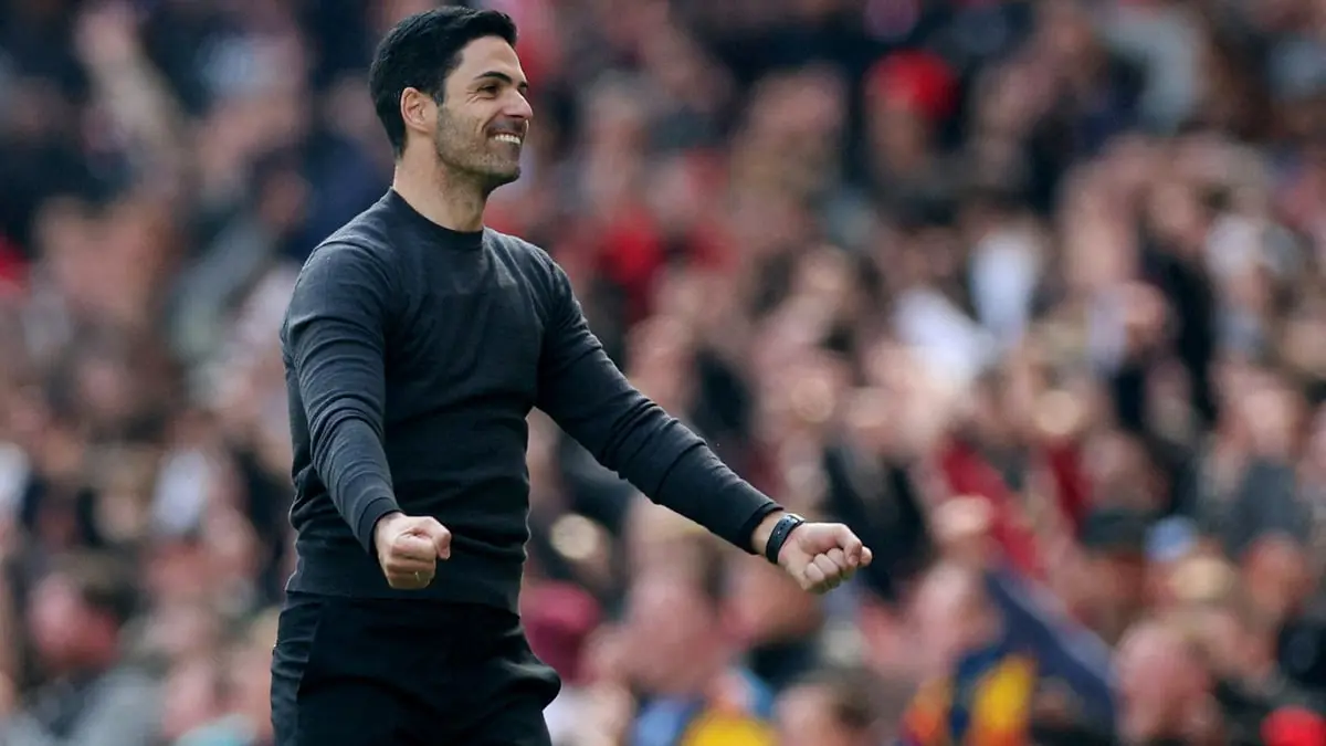 أرتيتا يرد على تقارير تدريبه برشلونة