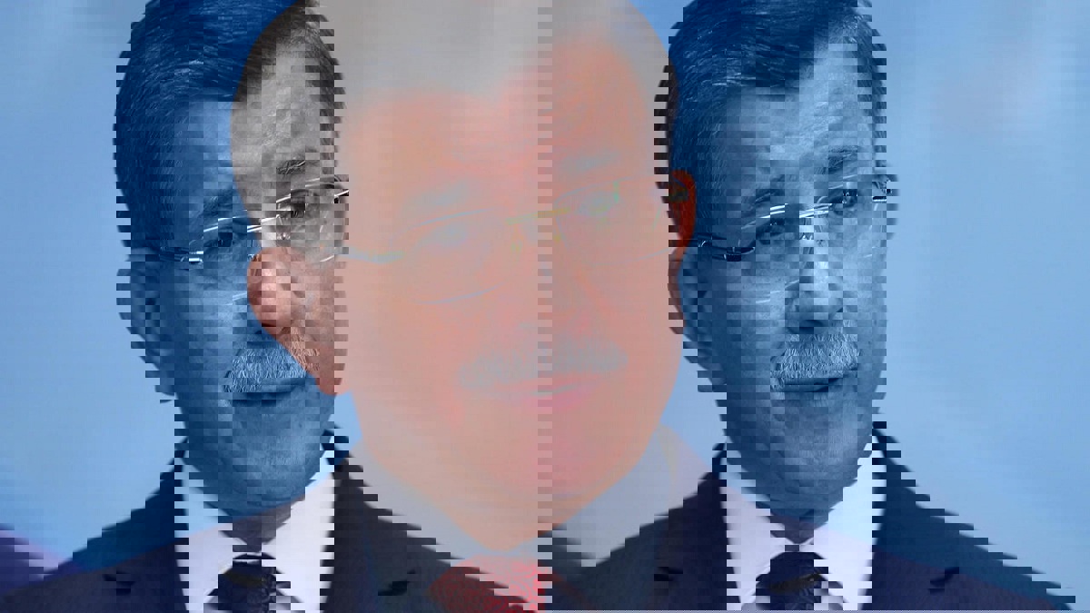 تركيا.. انتخاب داود أوغلو رئيسًا لحزب "المستقبل"