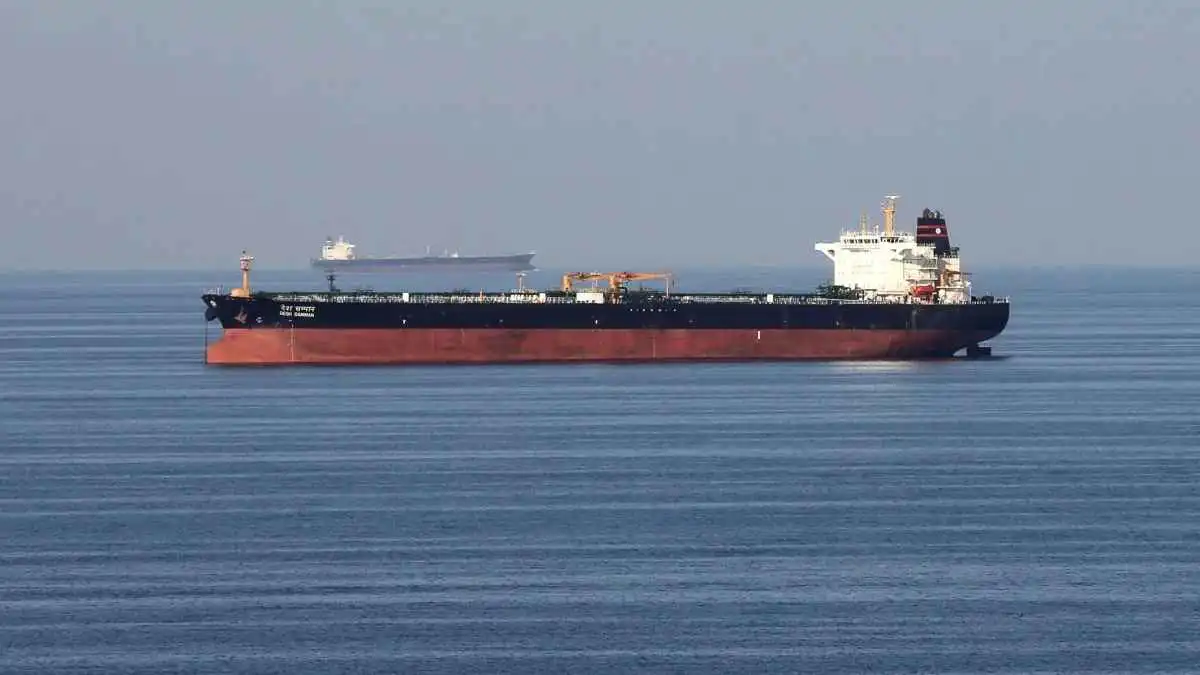 آثار الحرب.. صدمة نفطية آسيوية مع تعطل الملاحة في مضيق هرمز