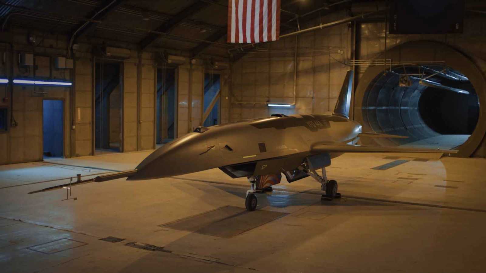 بقدرات خارقة.. أمريكا تكشف عن مسيرة فتاكة لمنافسة روسيا والصين (فيديو)