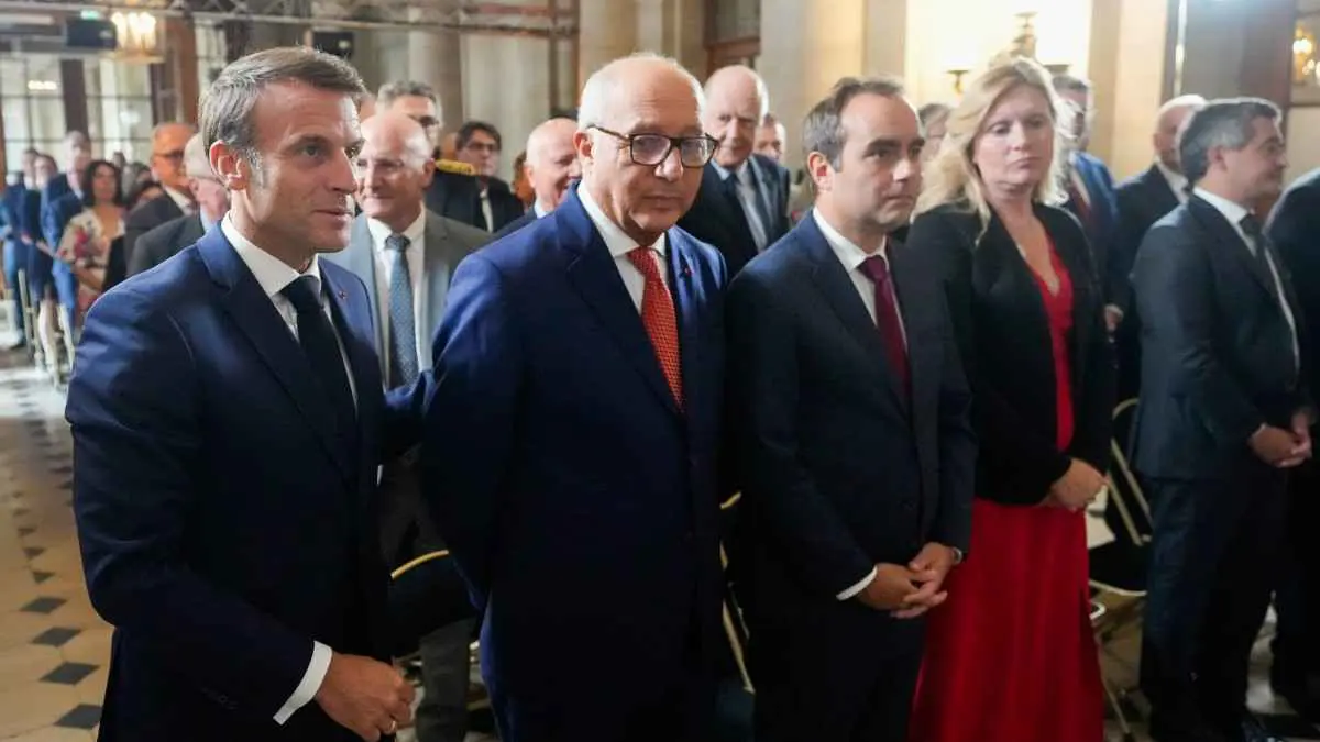 جدلية المجلس الدستوري.. ماذا لو رفض البرلمان مرشح ماكرون؟