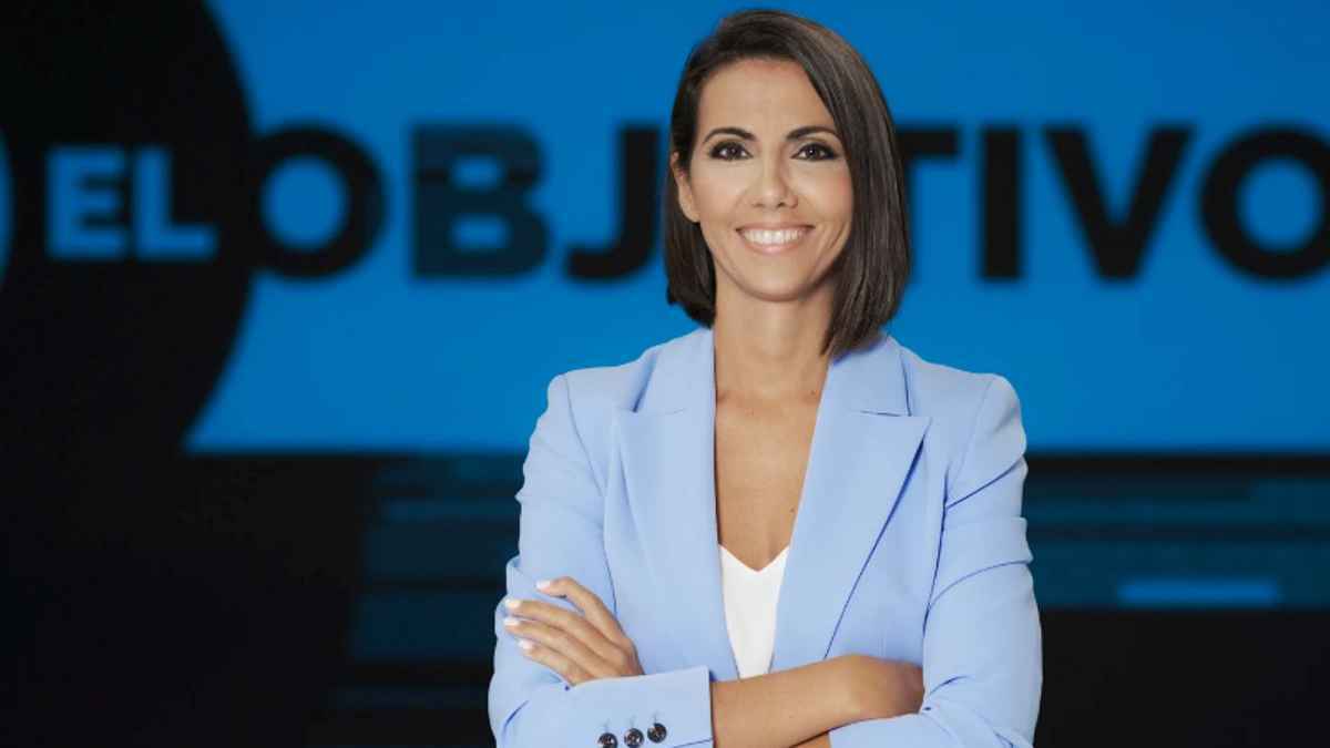 "طاردته عاما ونصف".. صحفية إسبانية تكشف أسرارا مثيرة من لقائها مع مبابي (فيديو)