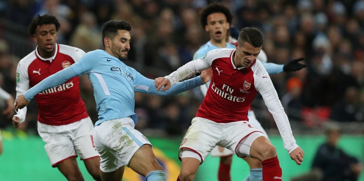 لاعب مانشستر سيتي يتوقع قتالًا من لاعبي آرسنال خلال مباراة الخميس