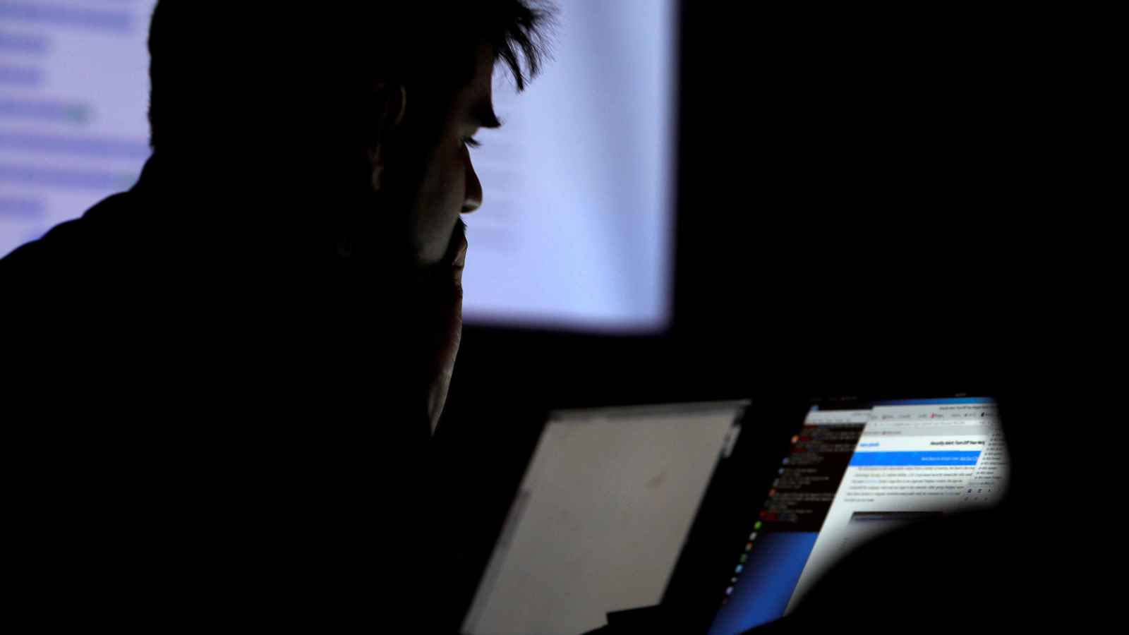 نجوم الاحتيال السيبراني في نيجيريا "من الثراء السريع إلى السجن"