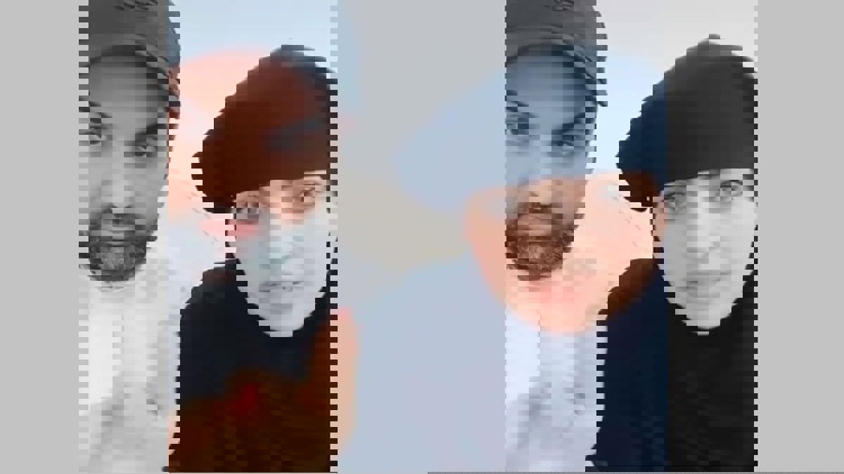 أميرة الناصر تتخلى عن وصية شقيقها الراحل وتخلع النقاب وتصفه بـ "كتمة" 