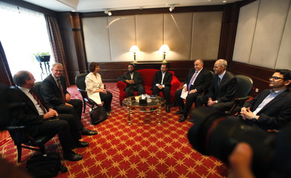 السفير: أوروبا تبادر لحل الأزمة المصرية