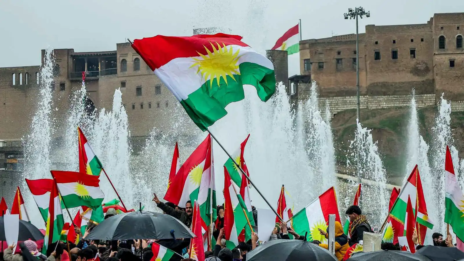 أكراد إيران.. ترامب ونتنياهو يلجآن لـ"الحصان الرابح"