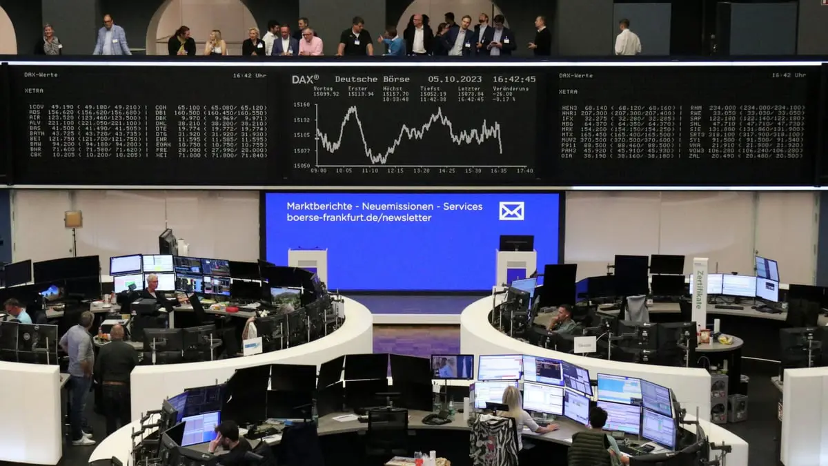 الأسهم الأوروبية تتراجع مع تجدد المخاوف إزاء أسعار الفائدة الأمريكية