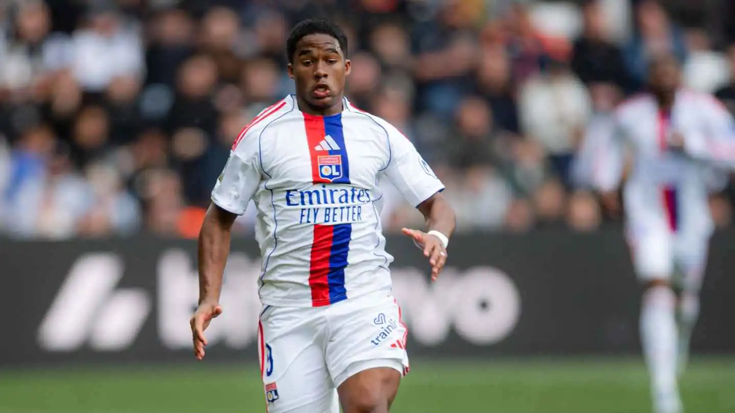 "تحوّل إلى لغز".. إندريك يتسبب في رقم قياسي سلبي لأولمبيك ليون