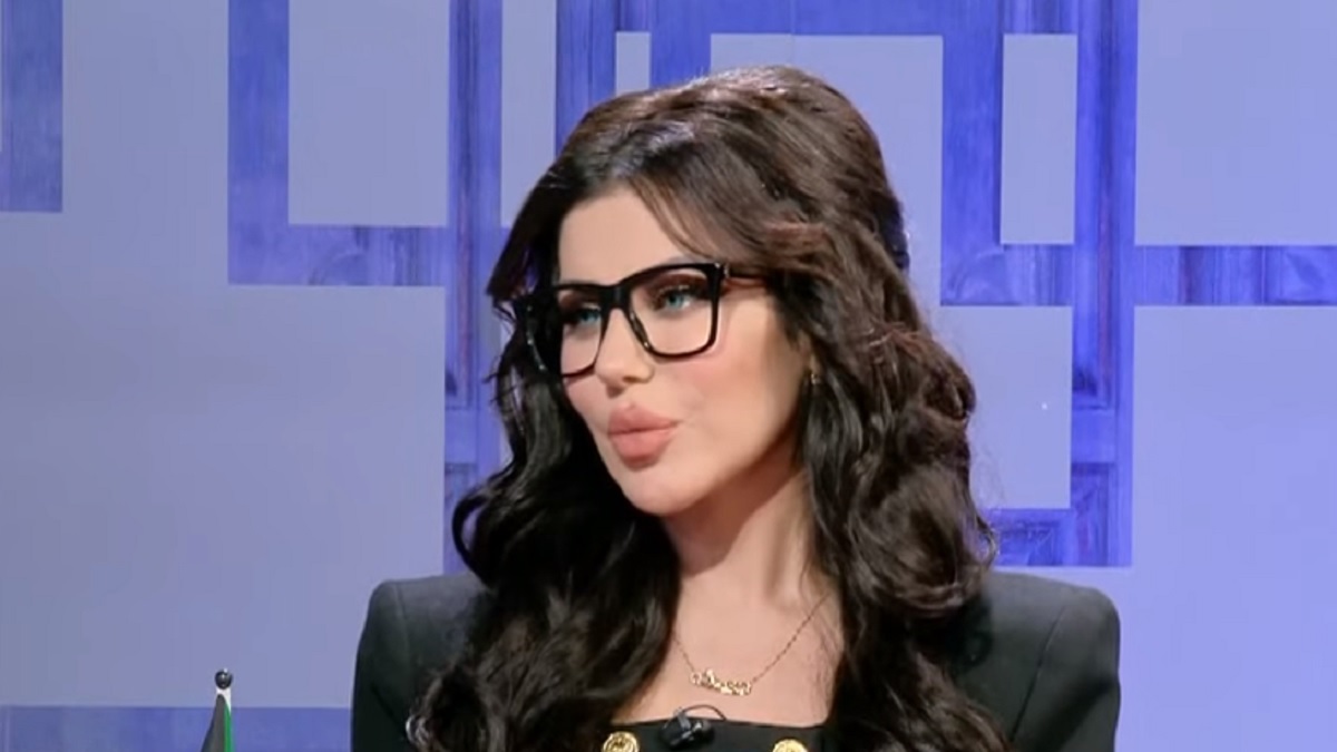 حليمة بولند تتحدث عن علاقتها بمعمر القذافي (فيديو)