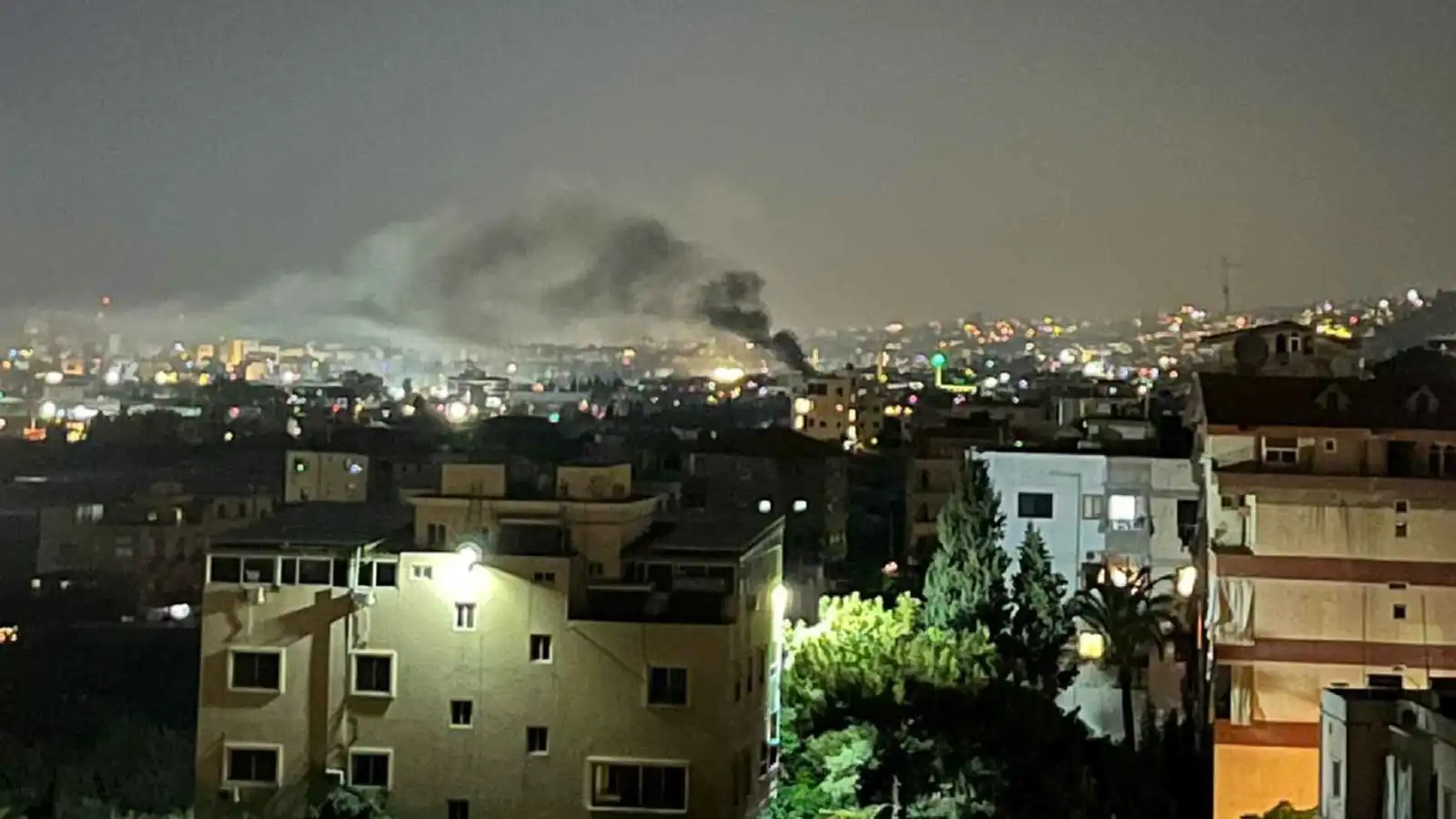 غارة عين الحلوة.. مصادر فلسطينية تكشف لـ"إرم نيوز" مصير منير المقدح