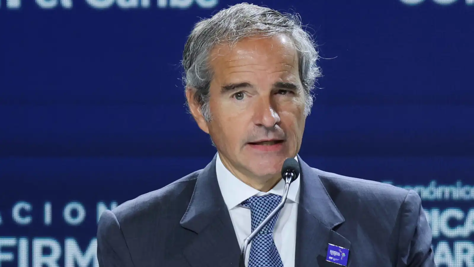 غروسي: تقدم في محادثات إيران وأمريكا ولكن "الوقت داهم"