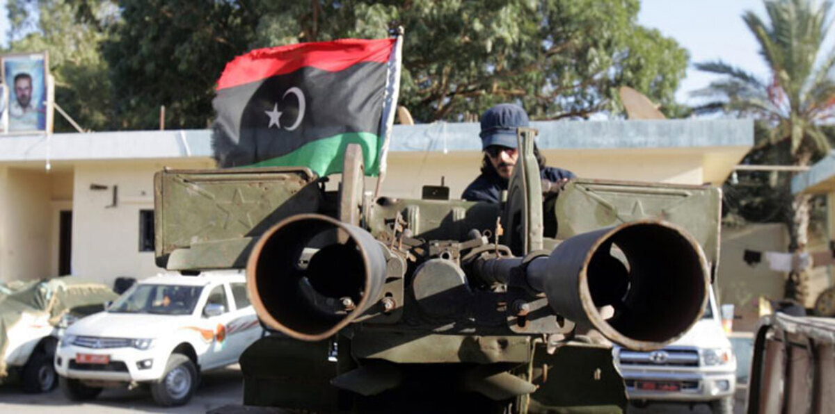 إصابة 6 أشخاص بانفجار سيارة مفخخة في بنغازي