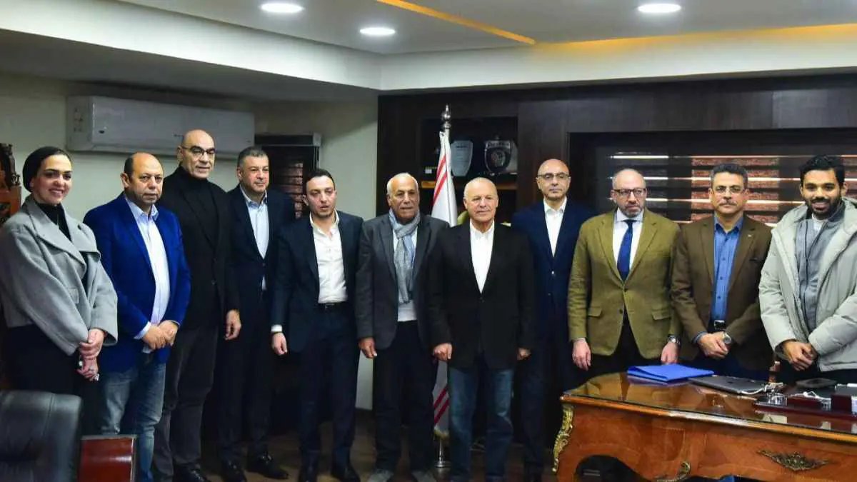 ضجة هائلة بعد فيديو لـ"هاني شكري" يسب جماهير الأهلي