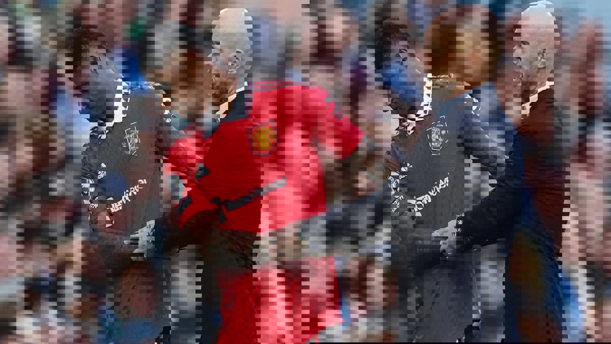 تين هاغ يطالب مانشستر يونايتد بوقف تجديد عقود اللاعبين