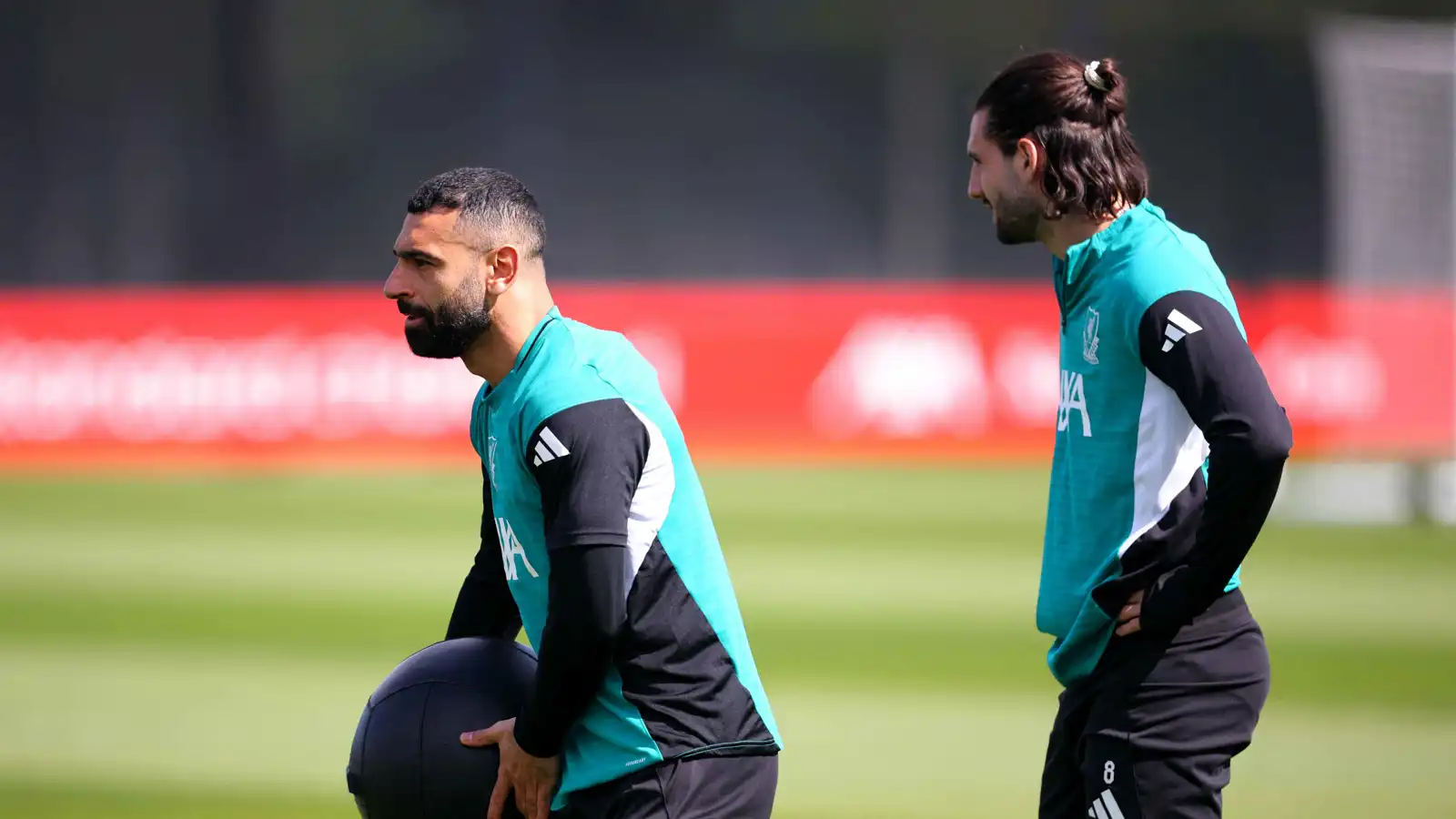 موقف محمد صلاح من خوض مباراة ليفربول وباريس سان جيرمان أساسياً