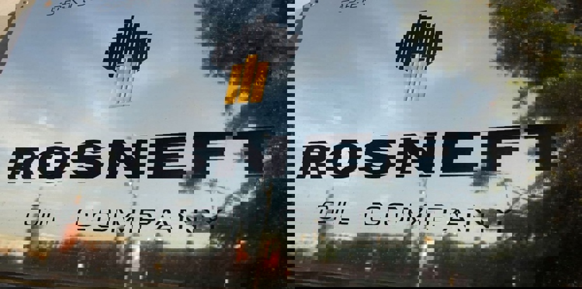 الكرملين: "جلينكور" والصندوق السيادي القطري يشتريان حصة في "روسنفت" النفطية