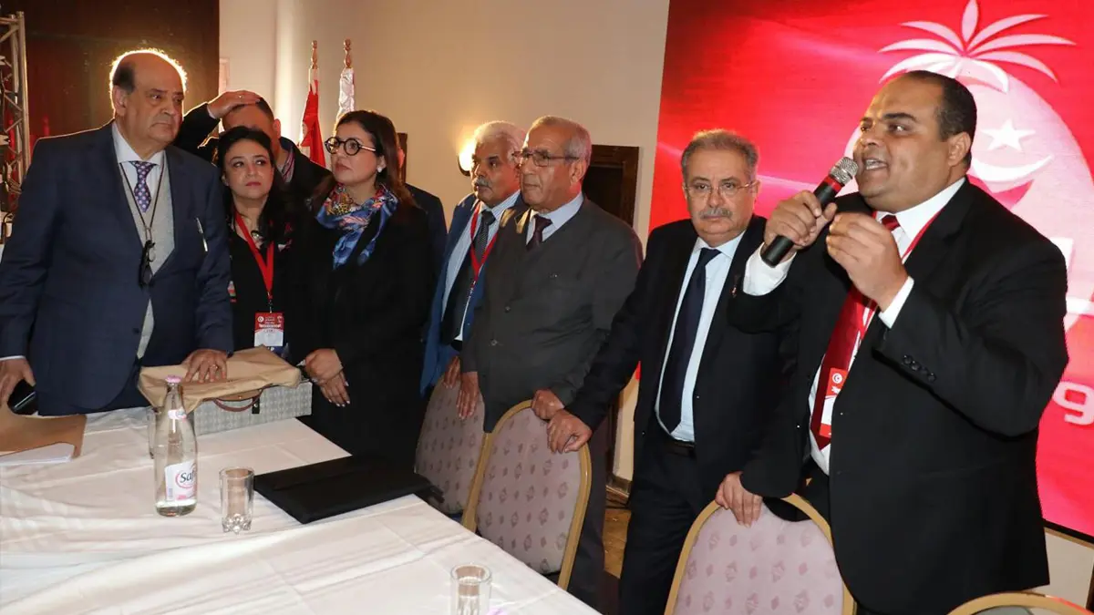 وسط صراعات واتهامات.. "سقوط" المكتب السياسي لحزب "نداء تونس"