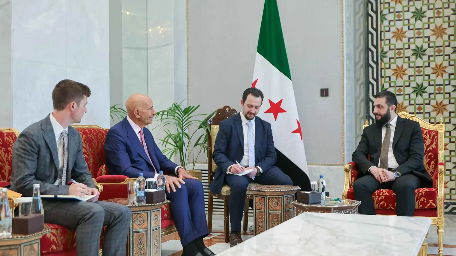 الشرع يبحث مع وفد أمريكي تطورات المنطقة (صور)