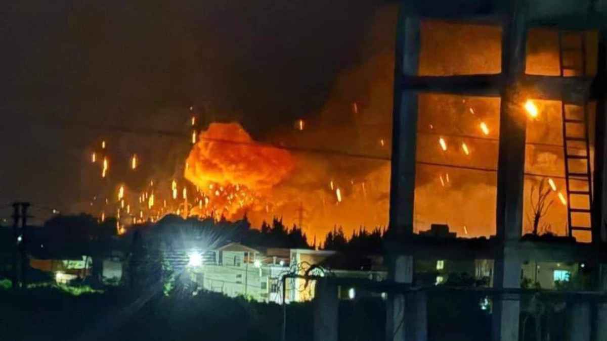 انفجارات تهز جبلة السورية قرب قاعدة "حميميم" الروسية (فيديو)