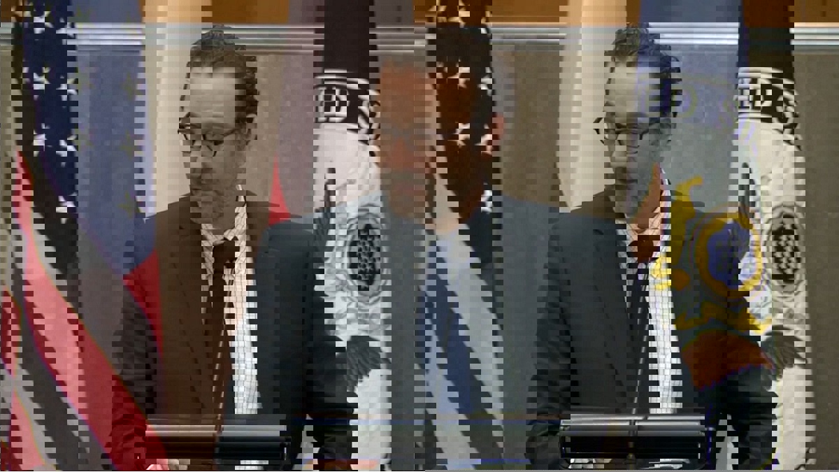 مسؤول أمريكي: إيران قد تكون مسؤولة عن الهجوم على قاعدة بلد في العراق