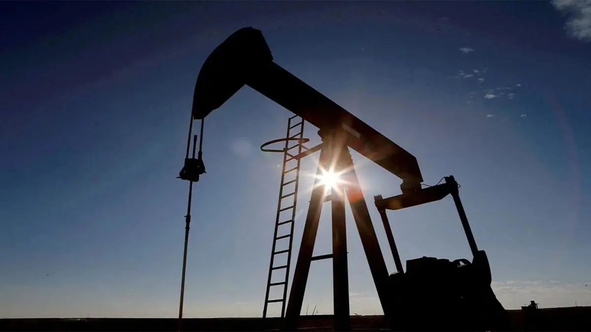 قبل اجتماع أوبك+.. أسعار النفط تقفز أكثر من دولار للبرميل