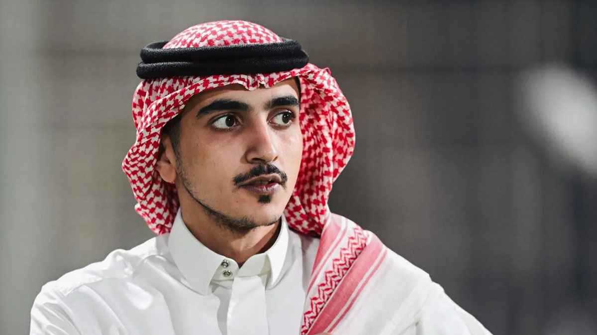 محمد المنجم يشنّ هجوماً على حكم مباراة النصر والشباب (صورة) 