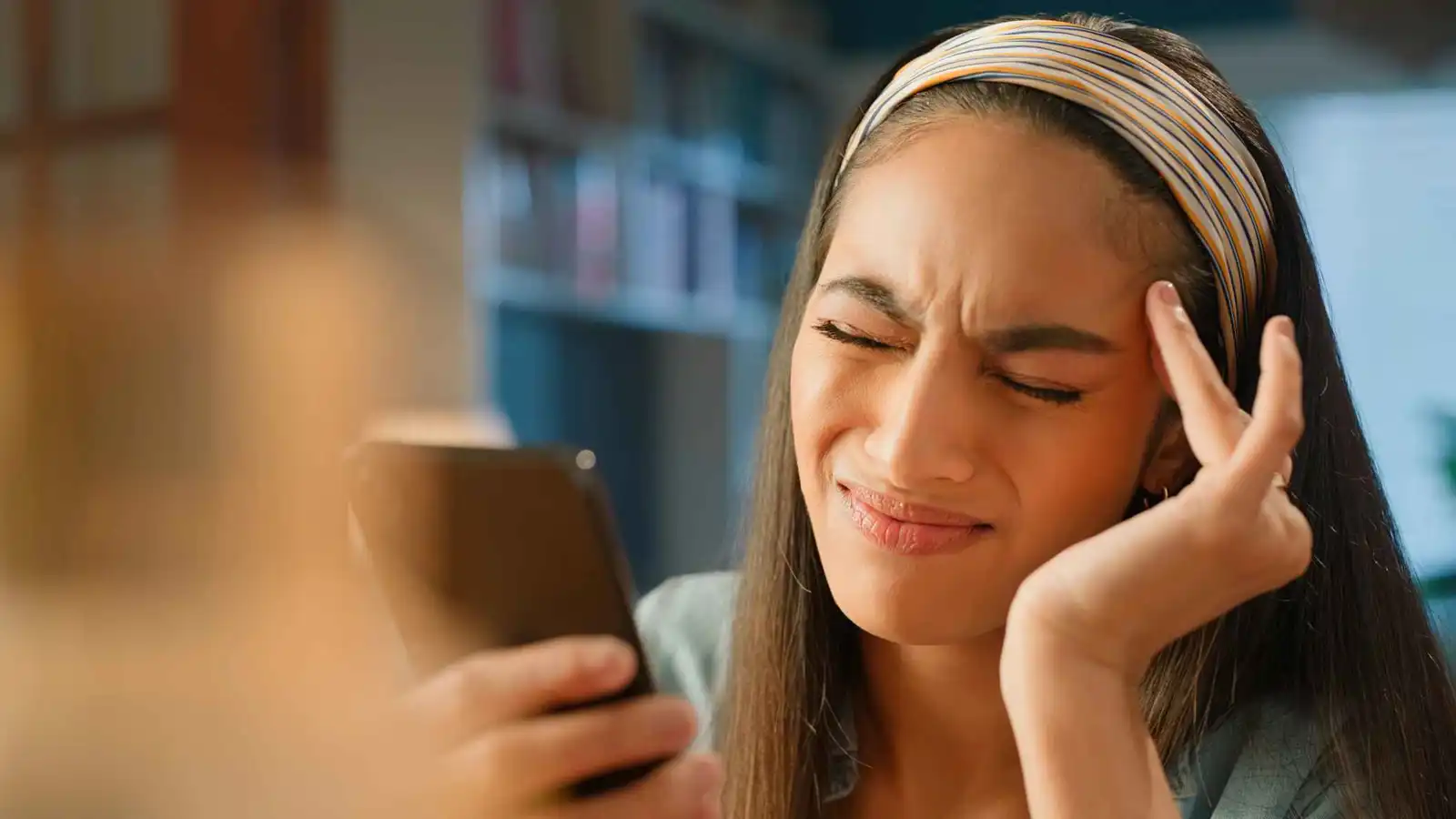 منها التفكير المفرط.. 4 عادات يومية تدمر صحتك دون أن تشعر