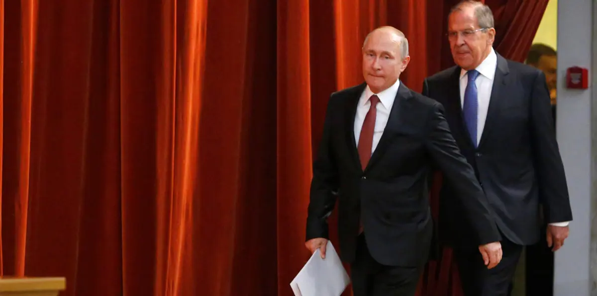 مرونة روسية إزاء وجود إيران بسوريا بعد "هلسنكي".. هل تقاضت موسكو رشوة من طهران؟